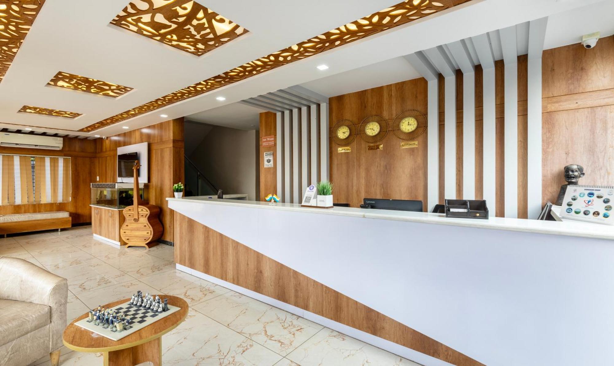 Treebo Four Seasons Ξενοδοχείο Mysore Εξωτερικό φωτογραφία